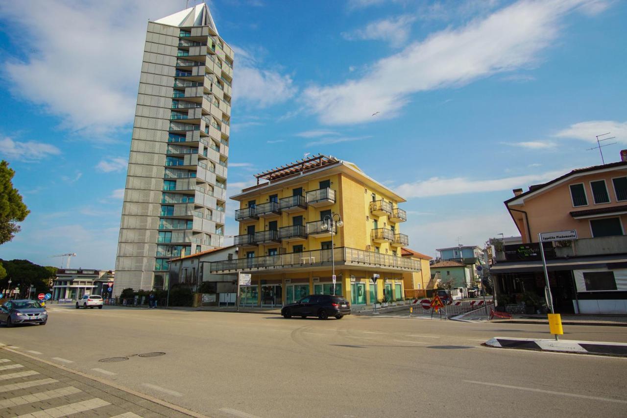 Quito Residence Movida E Spiaggia 리도 디 예솔로 외부 사진